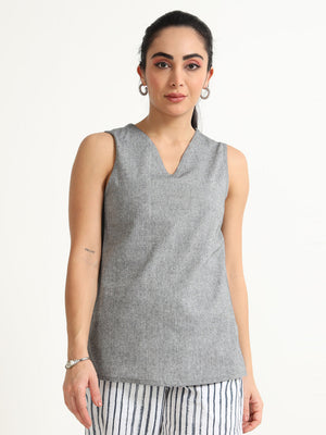 V neck Straight Sleeveless top