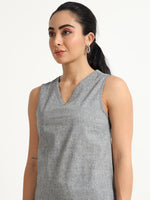 V neck Straight Sleeveless top
