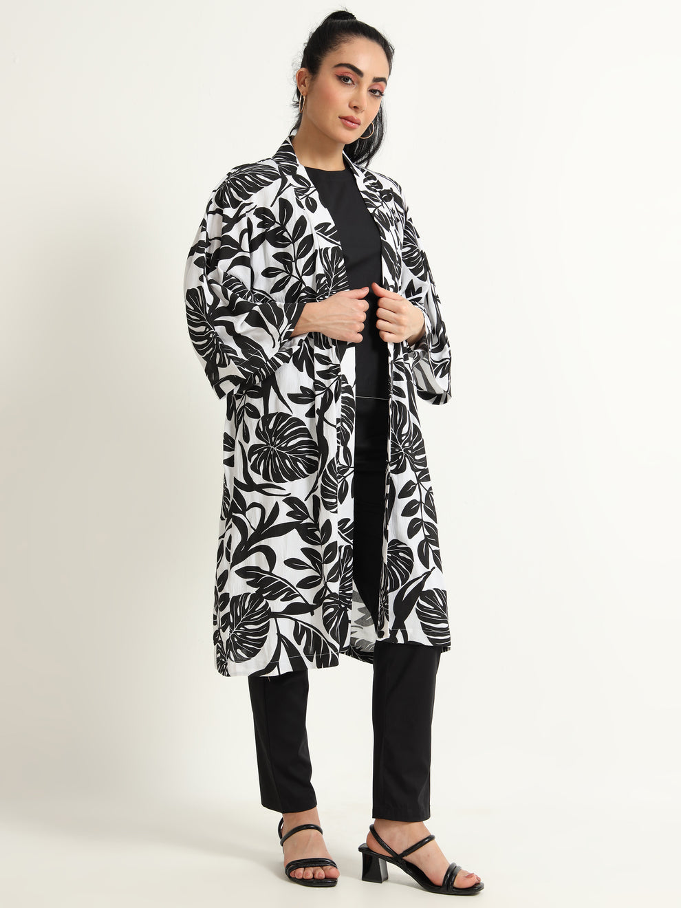 Shawl collar Mid length shrug