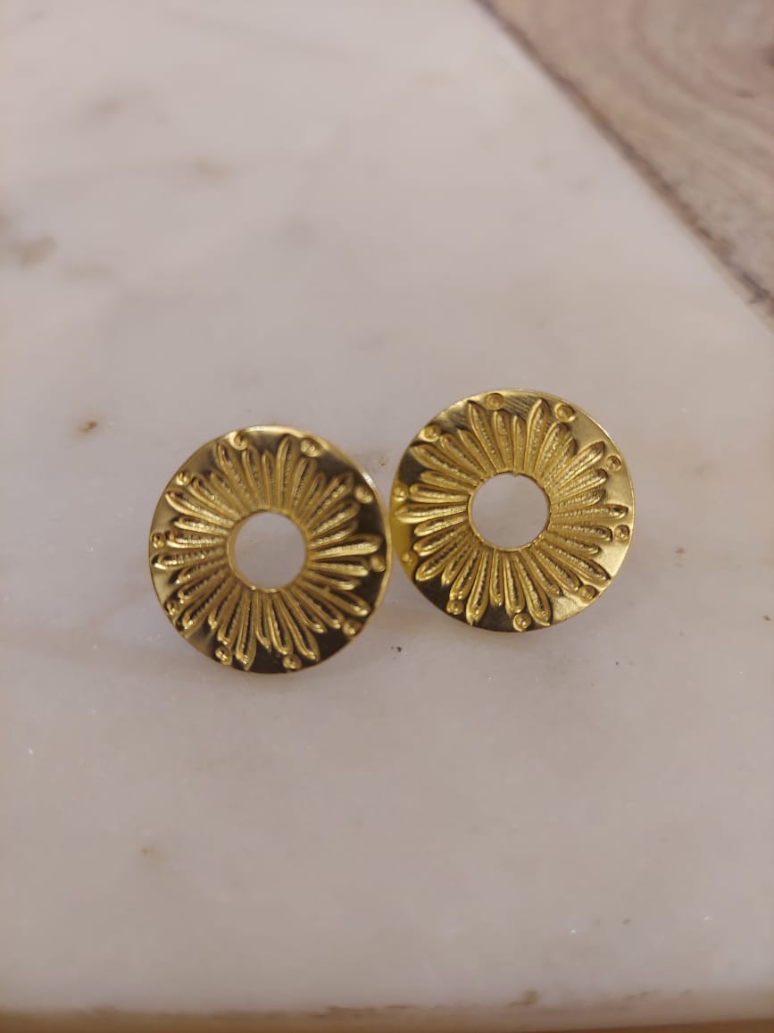 Gold sun burst earrings