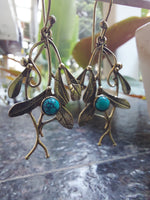 Leafy Dangle Daze Earrings