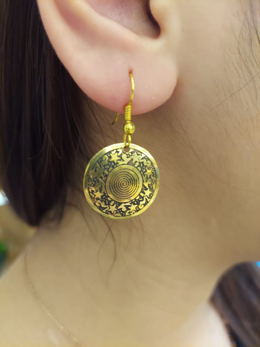 Swril disk earrings