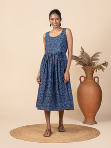 Tiny vine dress