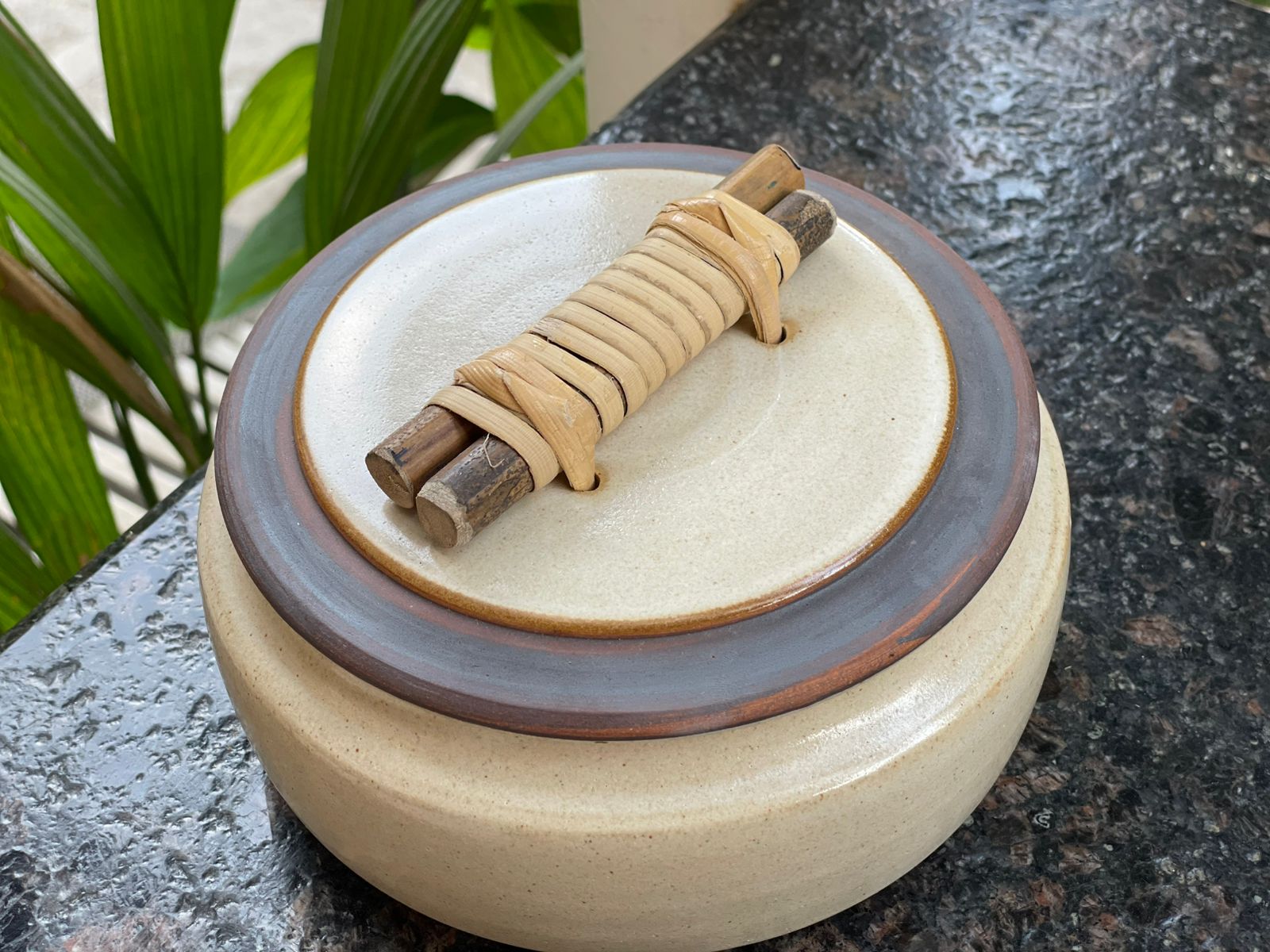 Pot with wooden lid - 750ml