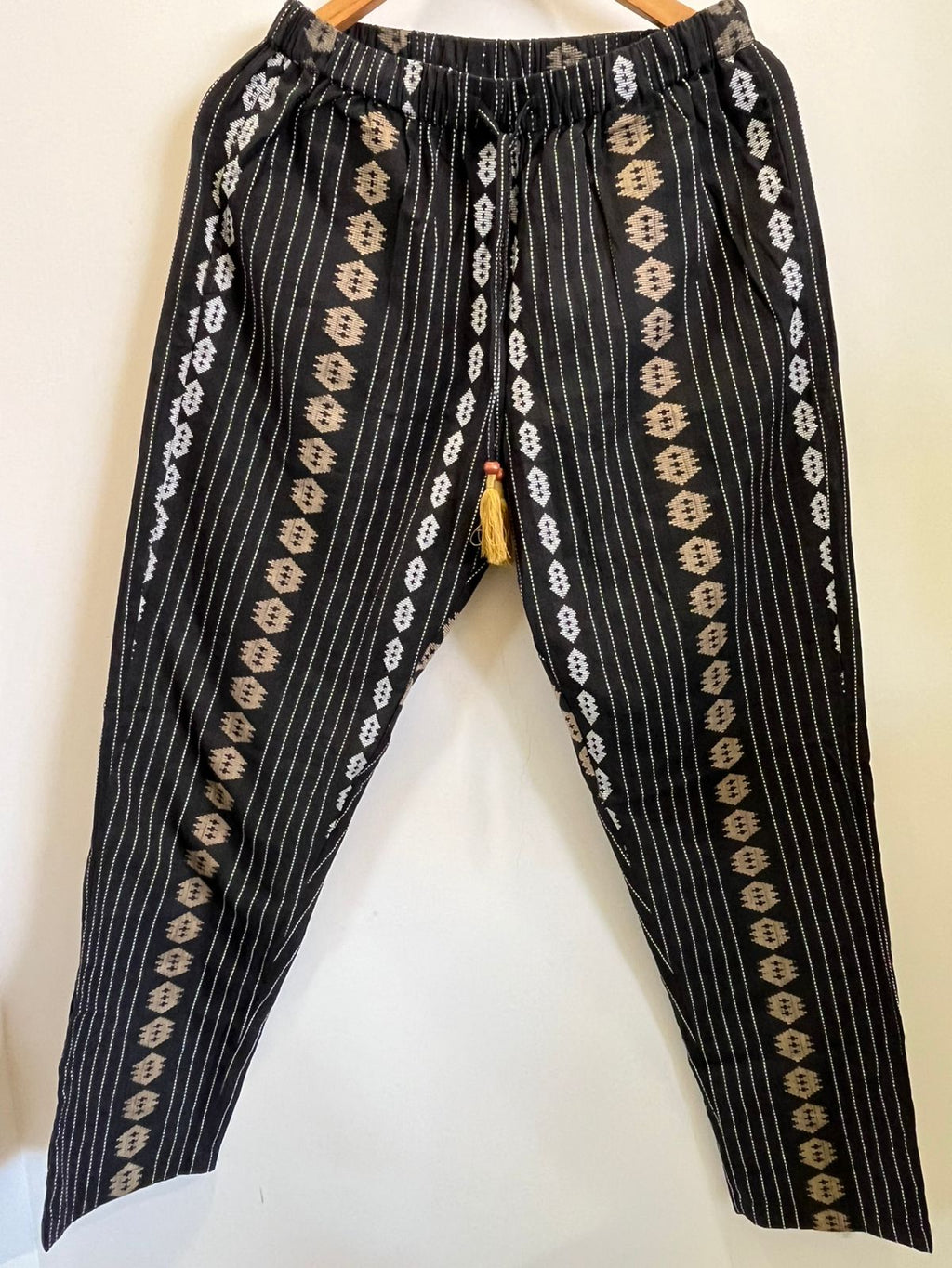 Naveli Pants Black