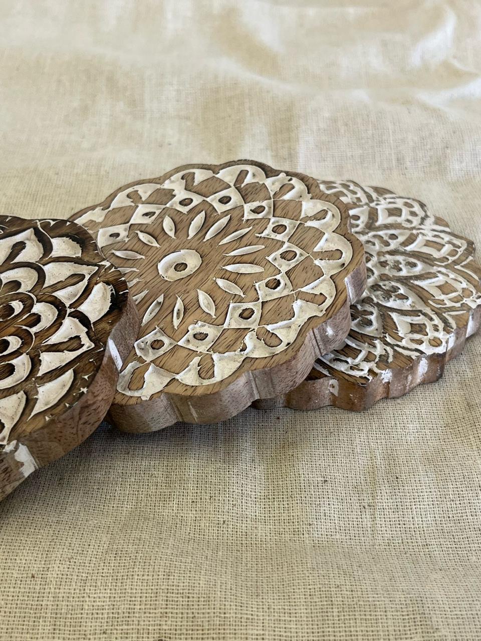 Mango wood coasters set of 4