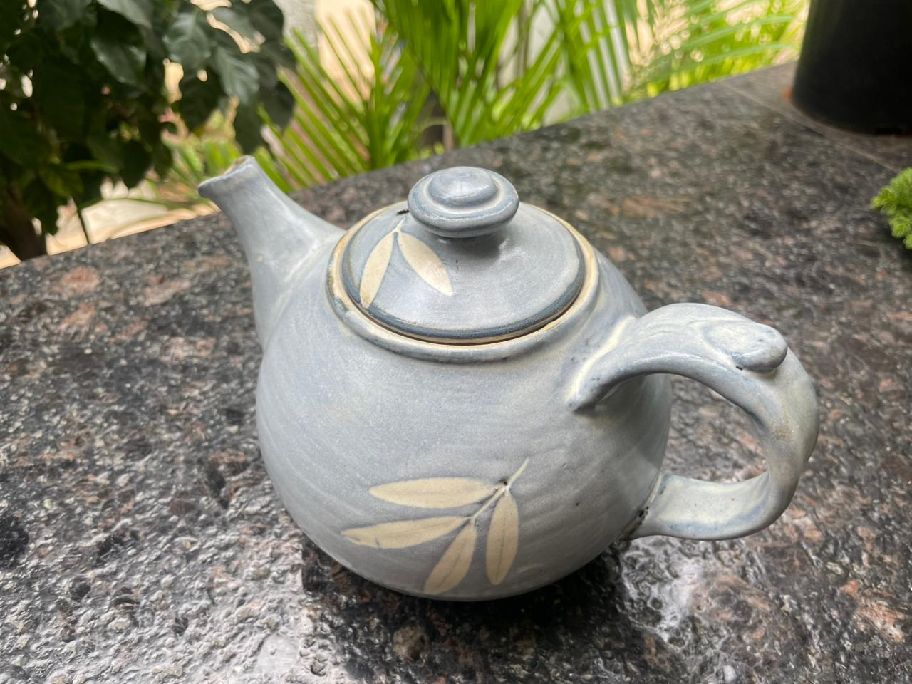 Leaf teapot - Round