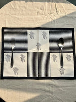 Black & White runner & Set of 6 placemats